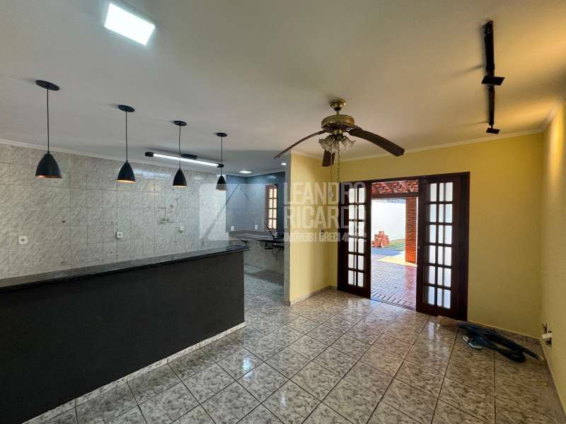 Casa à Venda no bairro Jardim Maria Luiza 2 em Jaú imagem 3