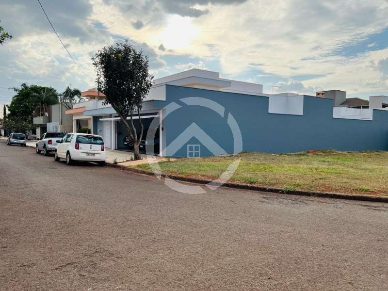 Terreno à Venda no bairro Condomínio Flamboyant em Jaú imagem 1