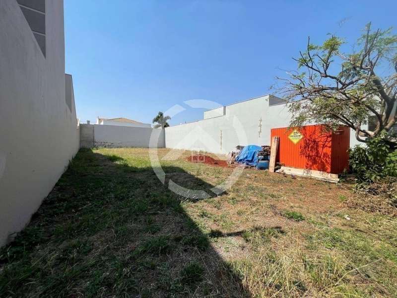 Terreno à Venda no bairro Condomínio Flamboyant em Jaú imagem 0