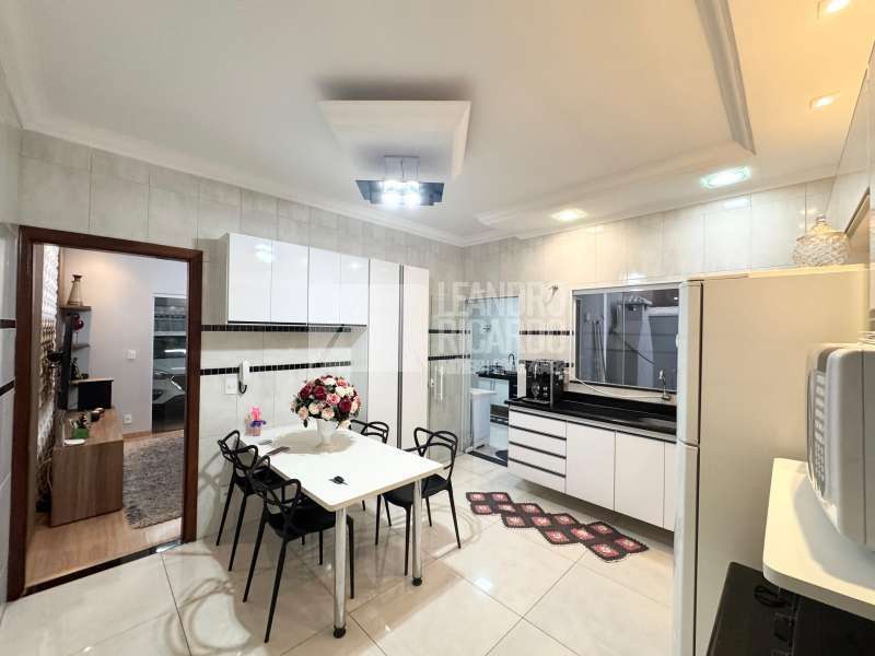 Casa à Venda no bairro Jardim Dona Emília em Jaú imagem 2