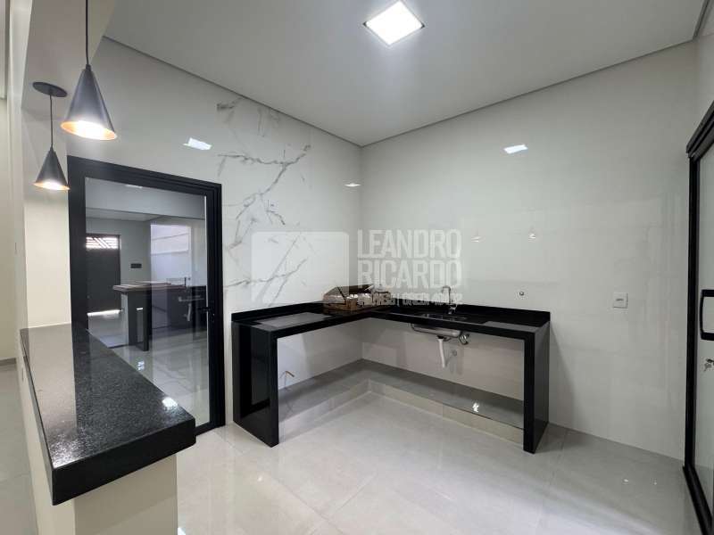 Casa à Venda no bairro Jardim Dona Emília em Jaú imagem 2