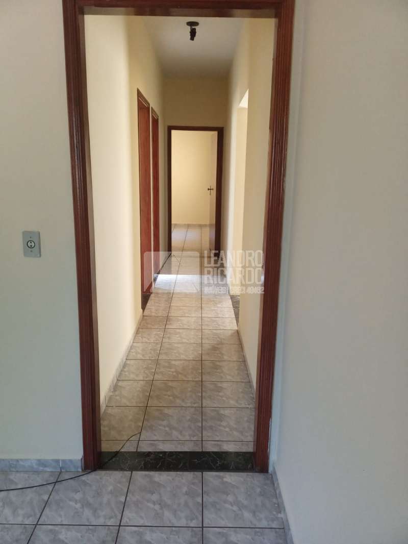 Casa à Venda no bairro Jardim Santa Helena em Jaú imagem 2