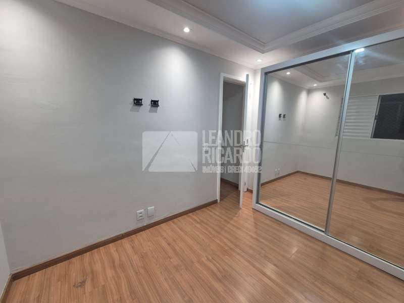 Apartamento à Venda no bairro EDIFÍCIO RESIDENCIAL VALLDEMOSSA em Jaú imagem 8