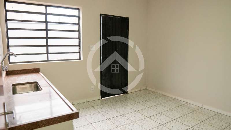 casa / comercial à Aluguel no bairro Vila Santa Terezinha em Jaú imagem 5